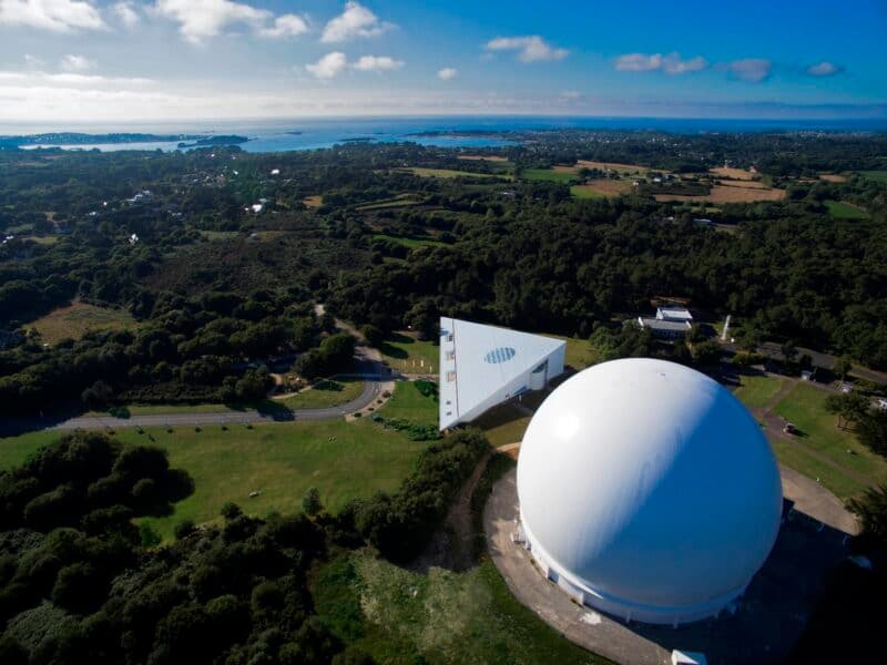 Cité des Télécoms : un survol 360° du Radôme de Pleumeur-Bodou en VR