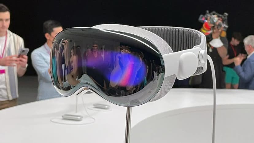 OpenAI, Apple et lunettes IA : pourquoi le matériel redevient stratégique