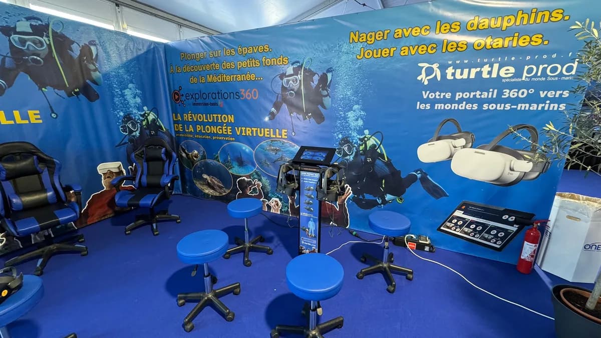 Borne easykiosk360 et casques VR easybox360 sur le stand Turtle Prod aux Nauticales 2026