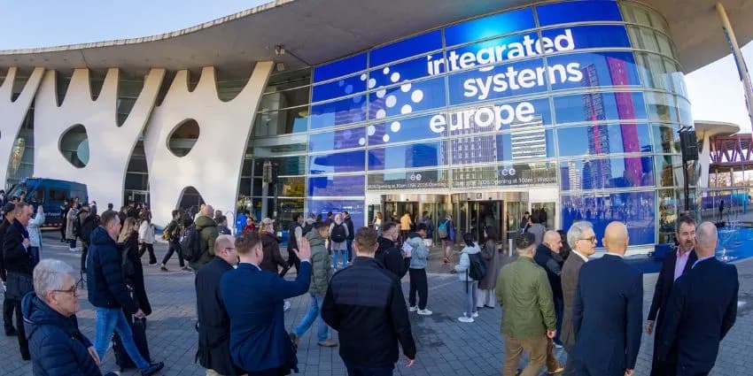 ISE 2026 đĄ Des salles hybrides enfin simples Ă dĂ©ployer